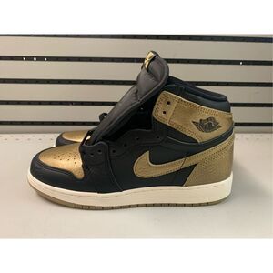 Jordan 1 Retro High OG Size 6Y Black/Metallic Gold [FD1437-071] Authentic & New!